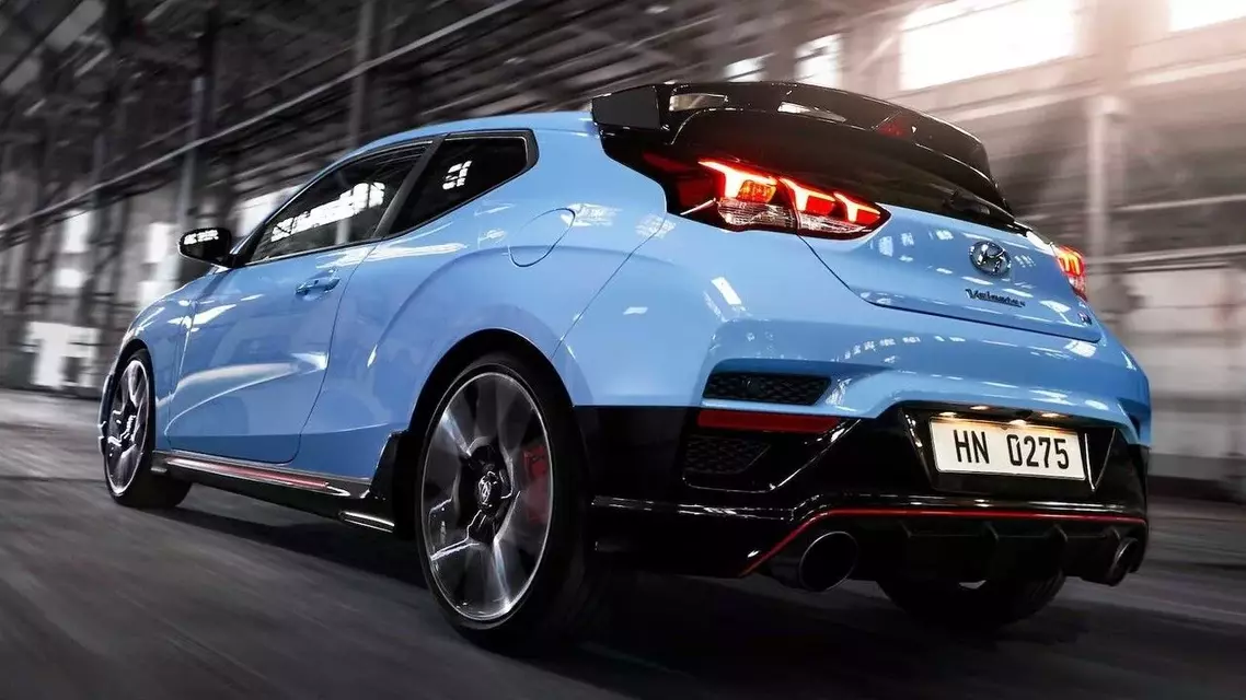 2020-hyundai-veloster-n-with-8-speed-wet-n-dct-3.webp