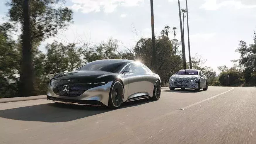 2021-mercedes-eqs-3.webp 2021-mercedes-eqs-3.webp
