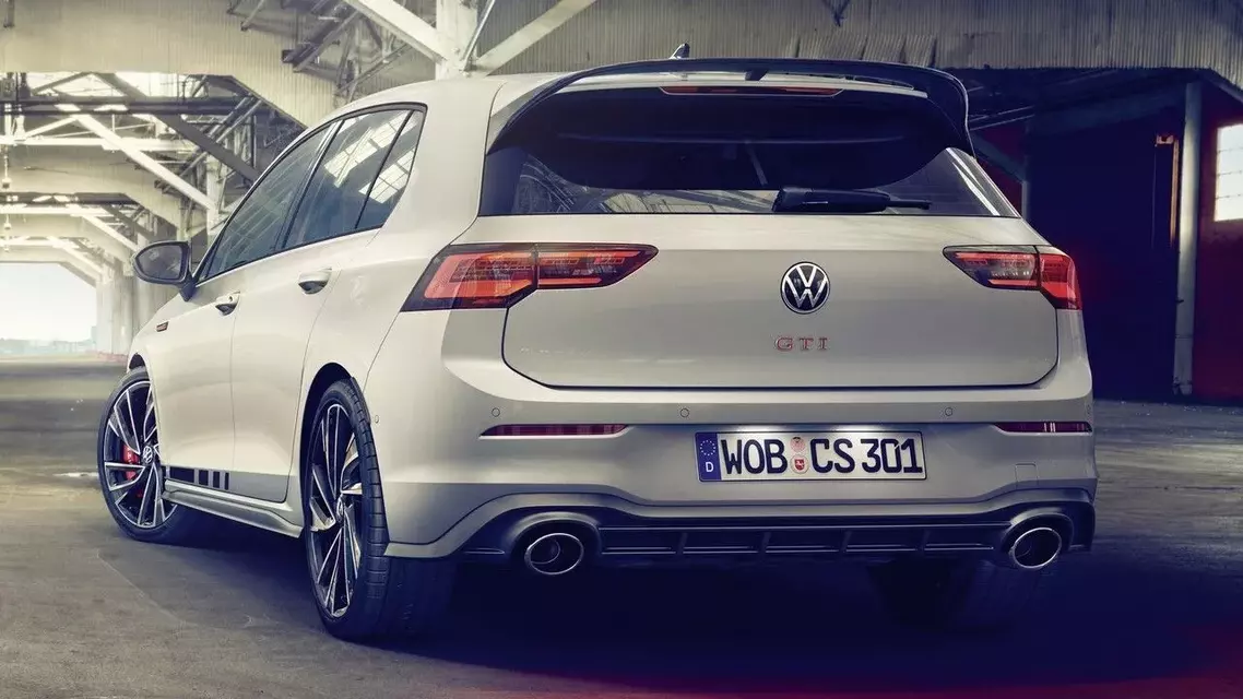 volkswagen-golf-gti-clubsport-72.webp